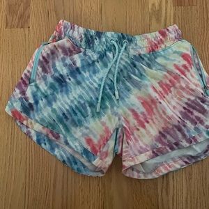 Athleta tie-dyed shorts - mint condition (size 14/ XL)